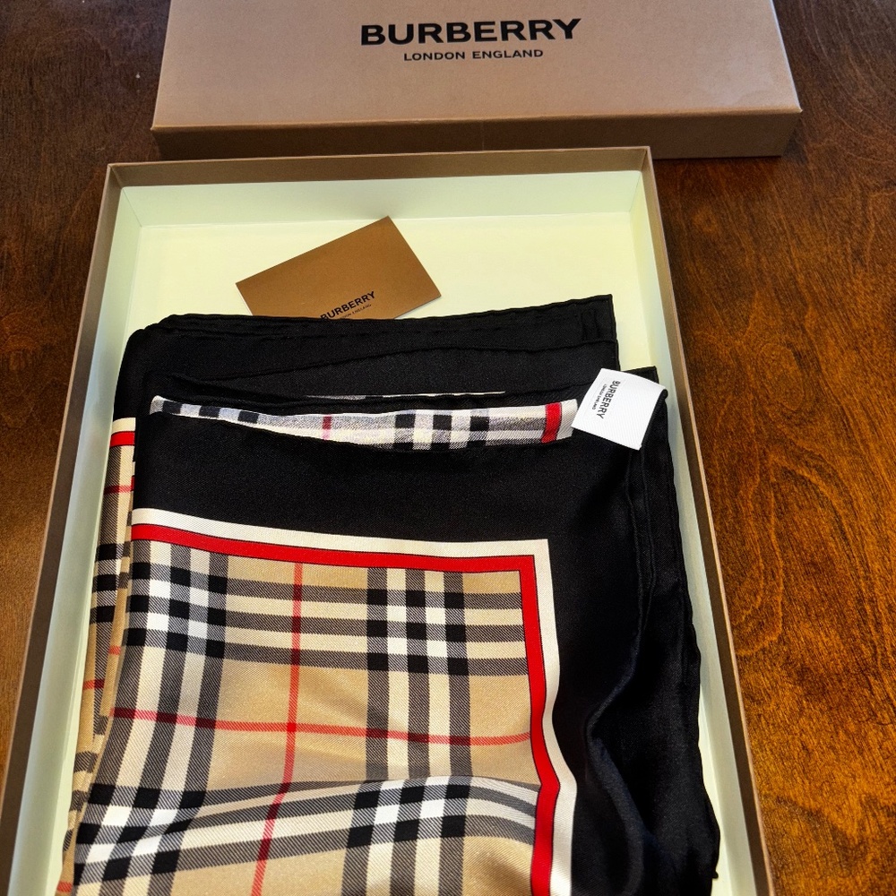 Burberry Silk Twill Cape